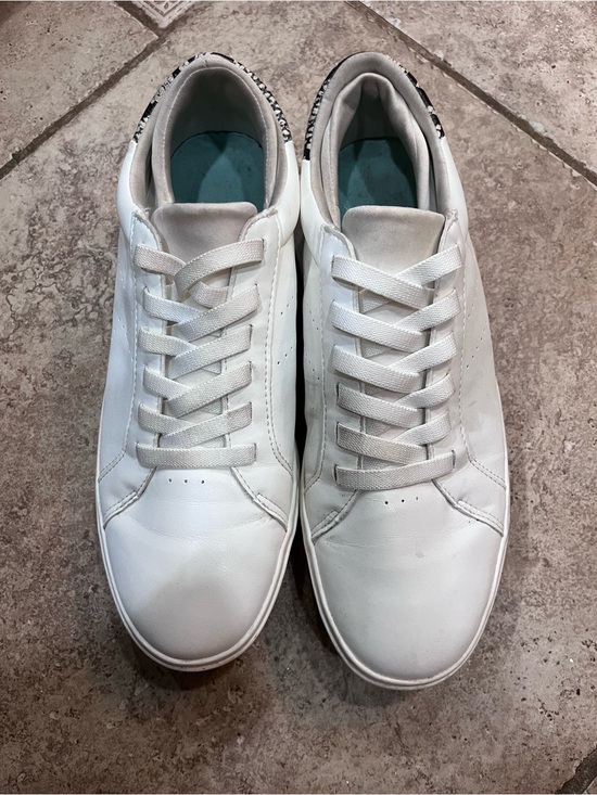 Dr. Scholl's Shoes - Dr. Scholl's White Leather Women's Low-Top Sneakers